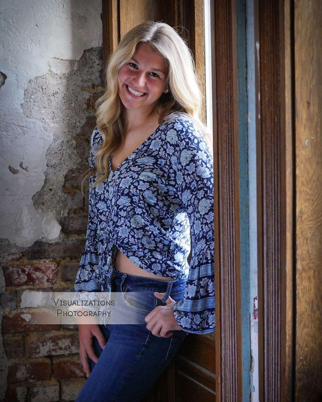 Julia Csernyik Instagram Post Influencer Campaign