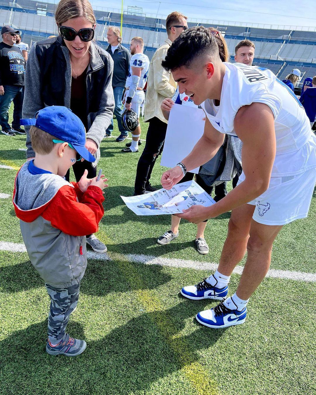 Jovany Ruiz Instagram Post Influencer Campaign