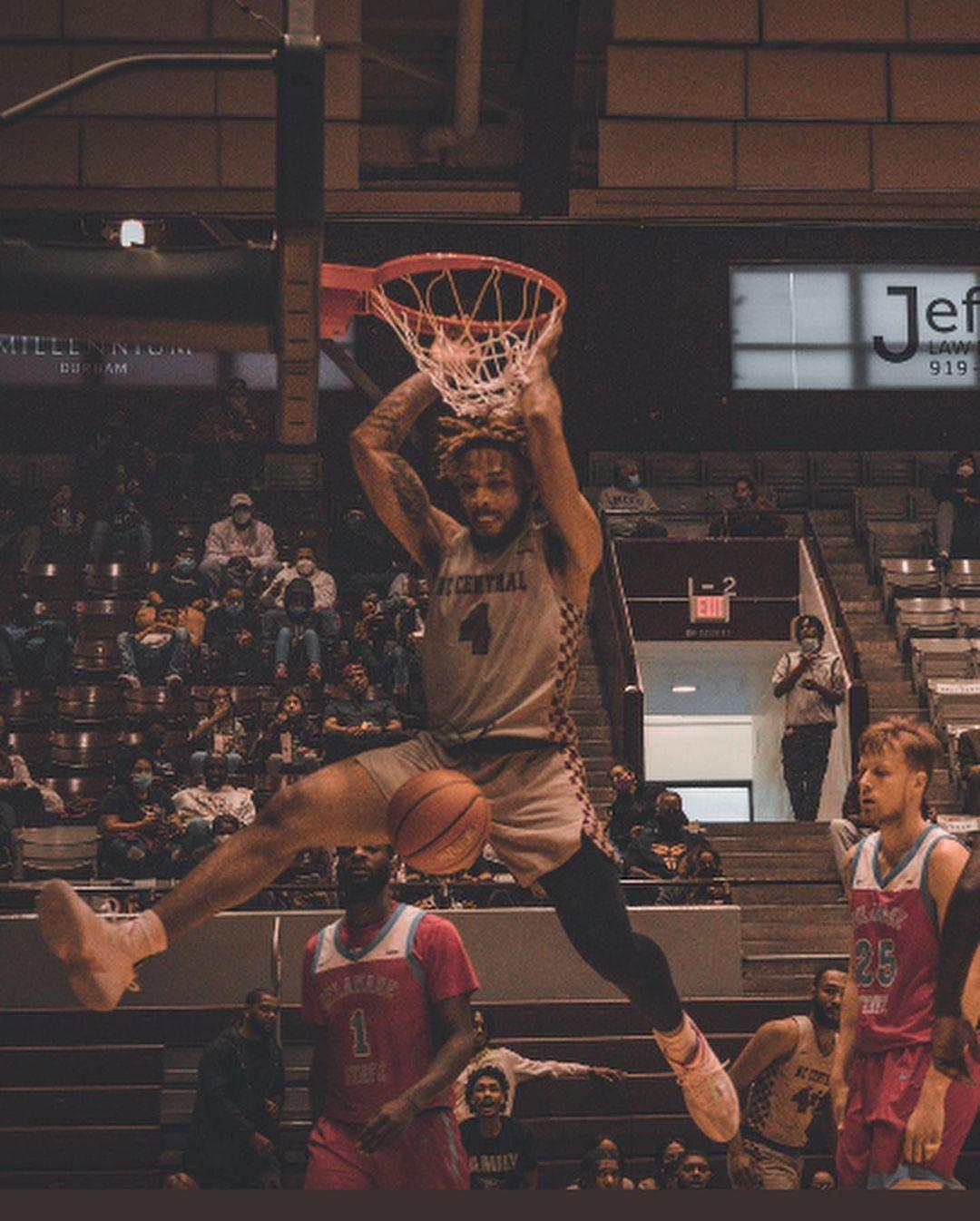 Dontavius King Instagram Post Influencer Campaign