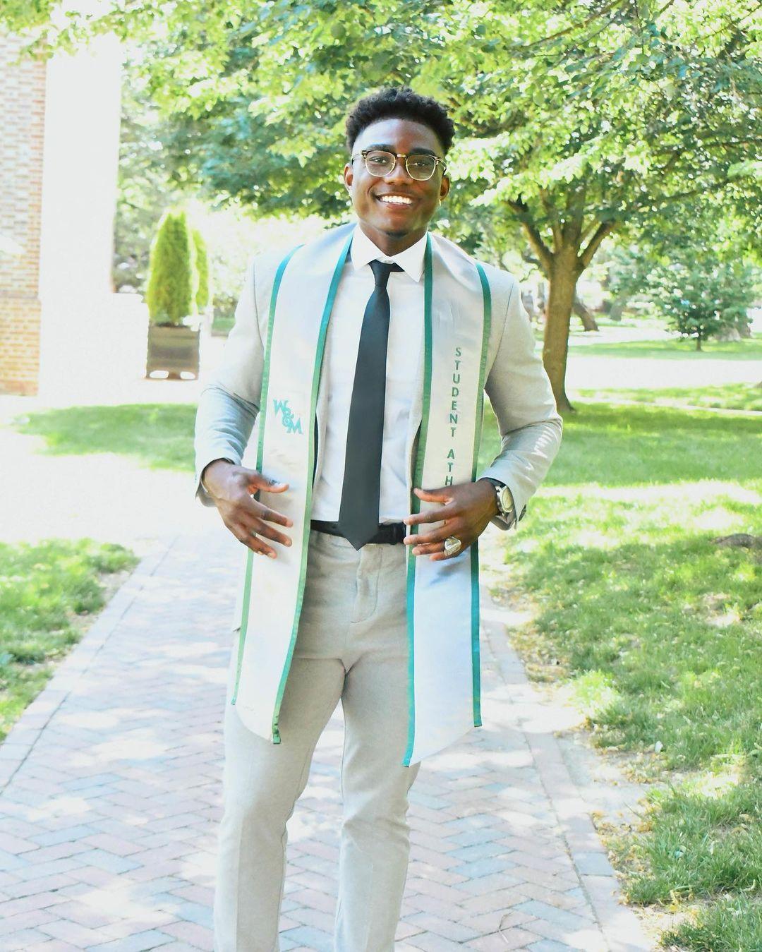 Donavyn Lester Instagram Post Influencer Campaign