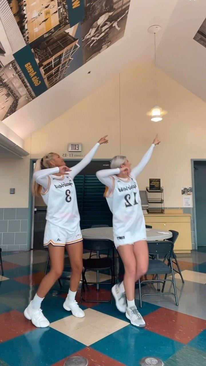 Molly Masciantonio Instagram Post Influencer Campaign